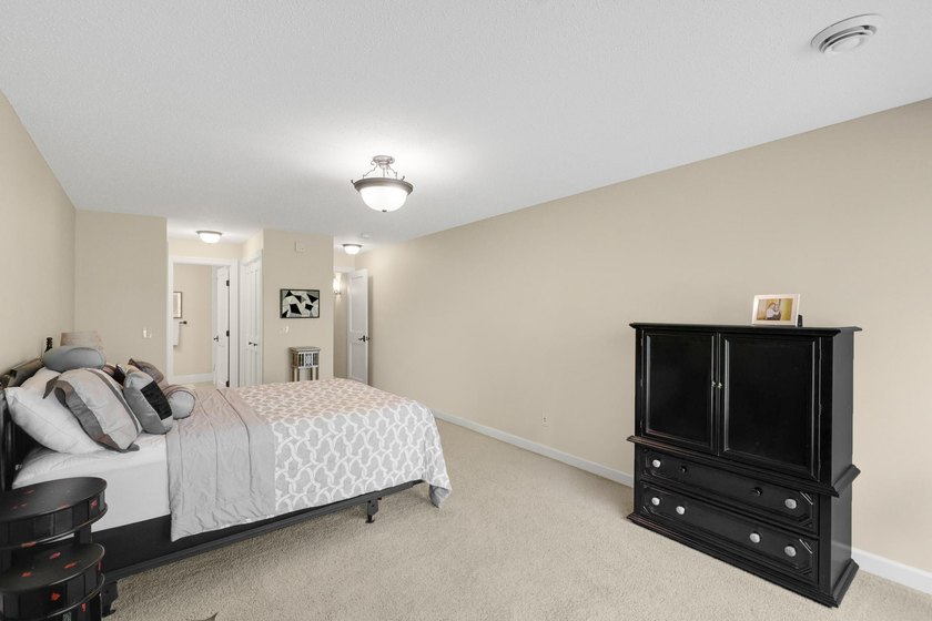 Live simply without sacrificing luxury in this supremely located - photo 49