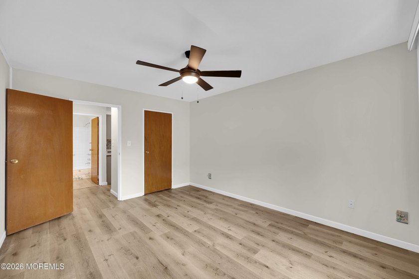 This charming one-bedroom, one-bath residence offers a spacious - photo 27