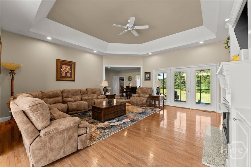 Built with pride, designed to last, and meticulously maintained - photo 5