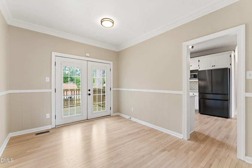 Welcome to this beautifully updated and spacious Colonial home - photo 9