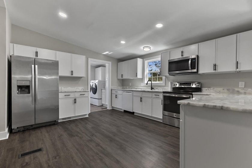 Completely Renovated Home on your owned 1/2 Acre lot with No HOA - photo 13