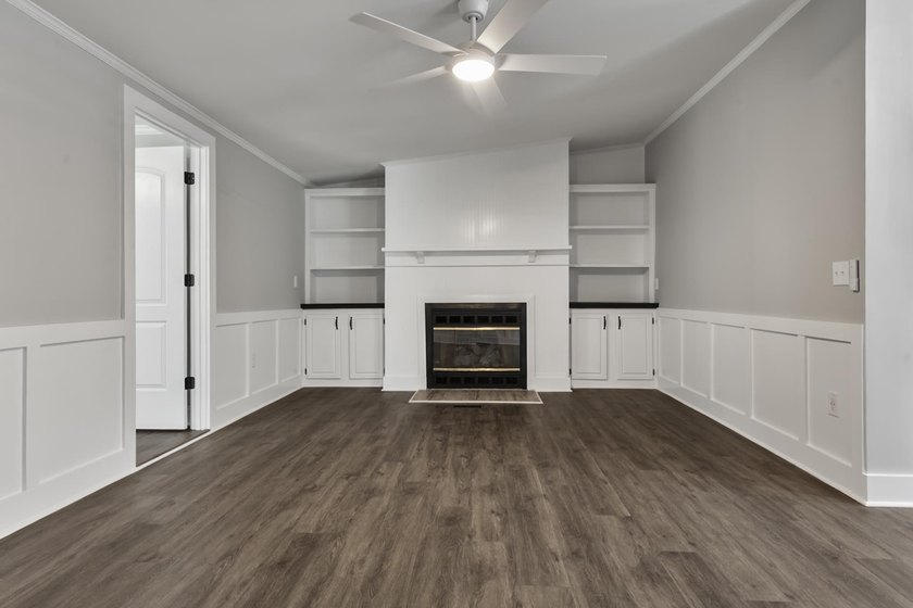 Completely Renovated Home on your owned 1/2 Acre lot with No HOA - photo 17