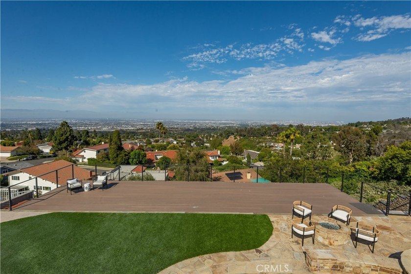 A great backyard can transform the way a home lives, especially - photo 18