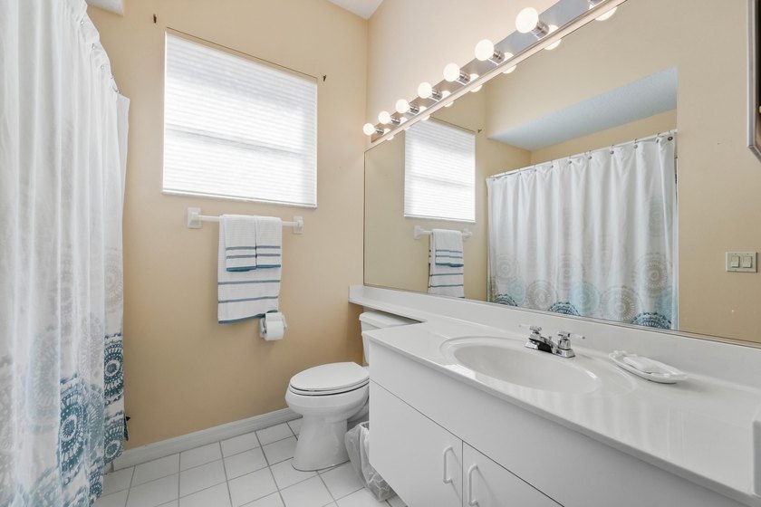 Welcoming double-door entry and open layout Bright kitchen - photo 22