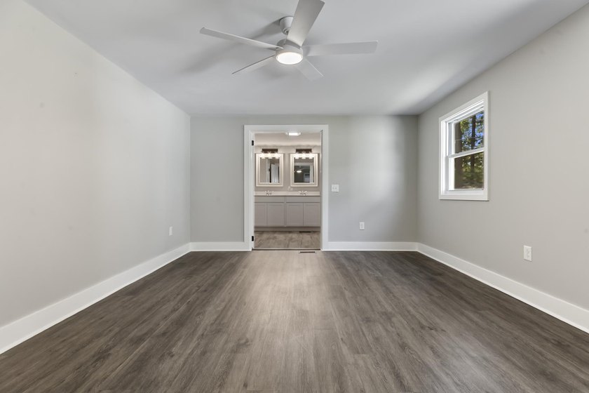Completely Renovated Home on your owned 1/2 Acre lot with No HOA - photo 26