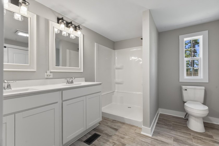 Completely Renovated Home on your owned 1/2 Acre lot with No HOA - photo 29