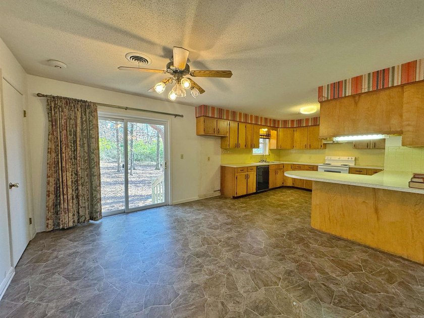 HUGE price drop, Ready to sell quick! Home will be sold as is - photo 16