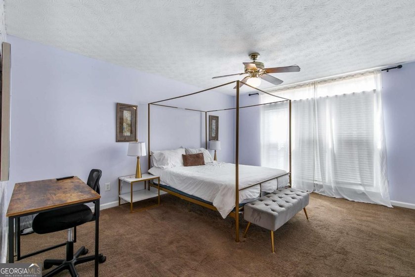 You will love this SPRAWLING RANCH WITH BONUS on a partially - photo 16