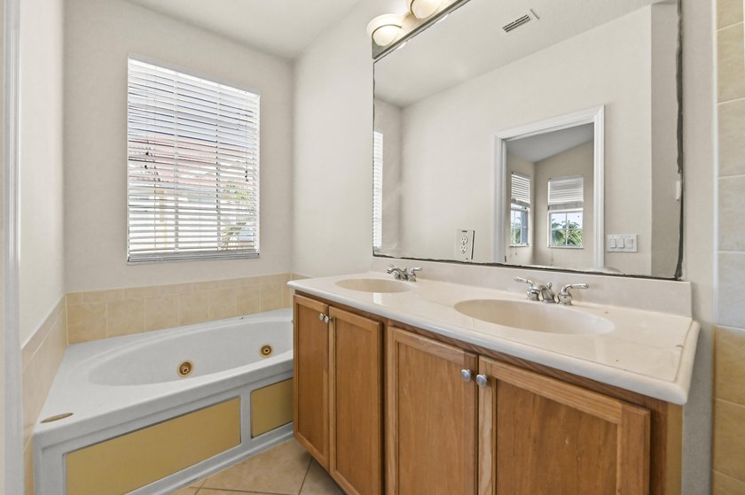 Welcome to 131 Harbors Way, a spacious 3 bedroom, 4 bath - photo 17