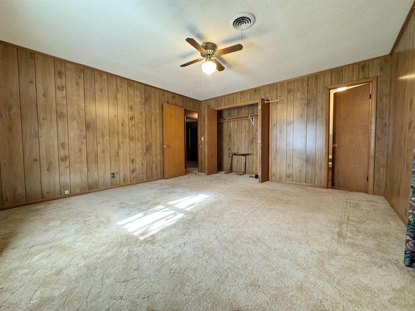 HUGE price drop, Ready to sell quick! Home will be sold as is - photo 21