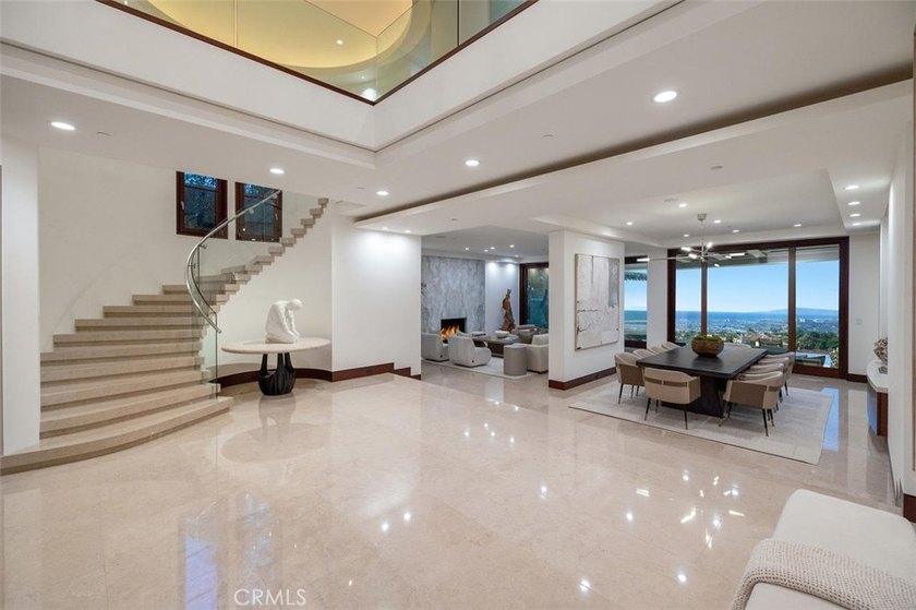 One of the finest turnkey estates ever offered in Pelican Crest - photo 4