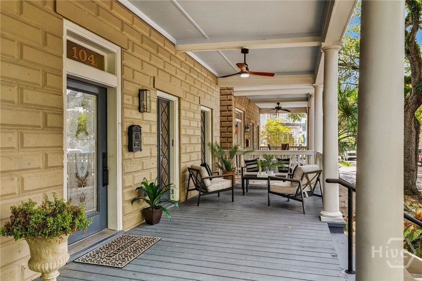 Exceptional opportunity to own a beautifully restored 2 - photo 8