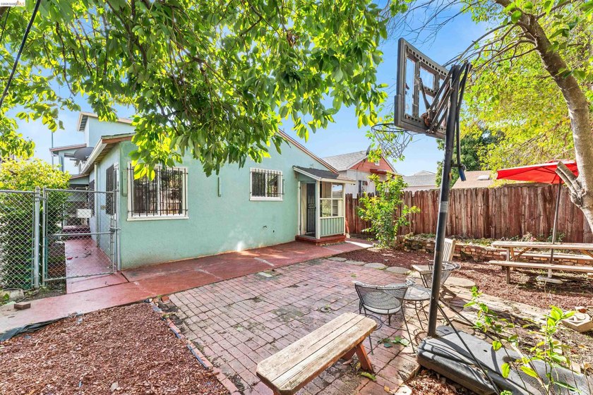 Prime East Oakland duplex near Mills College and Merritt College - photo 13