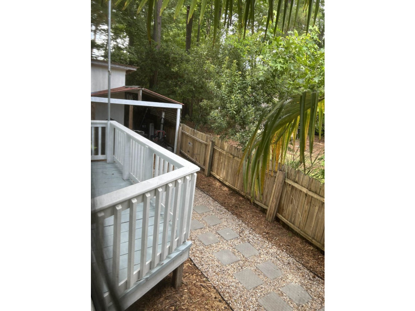 Lovely totally renovated home in Windjammer Village. Just a - photo 18