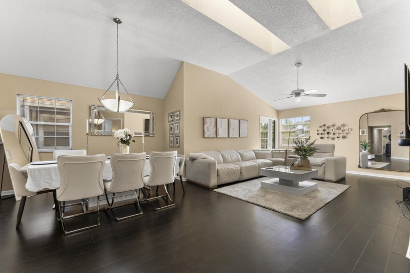 This 3-bedroom, 2-bathroom townhouse is located in the East Boca - photo 2