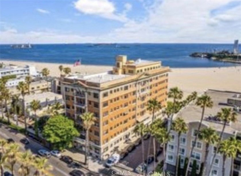 Beautiful Ocean and Sand View from this 7th Floor Condo in the - photo 34
