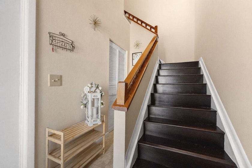 This 3-bedroom, 2-bathroom townhouse is located in the East Boca - photo 6