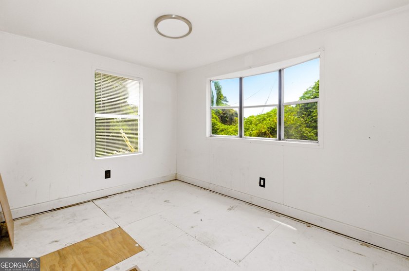 Opportunity awaits in North Hall! Situated on over an acre in - photo 12