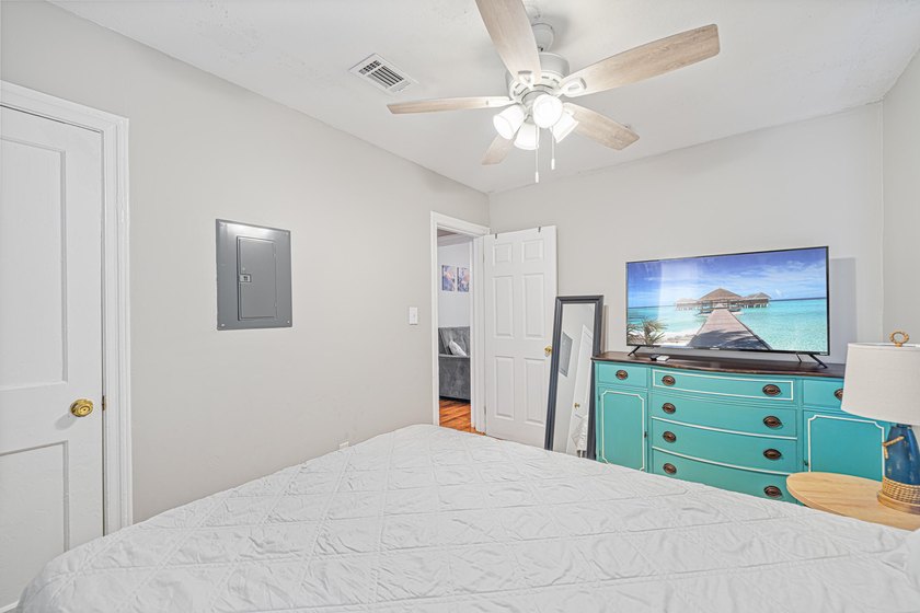 This home is a great investment property. Currently it is being - photo 13
