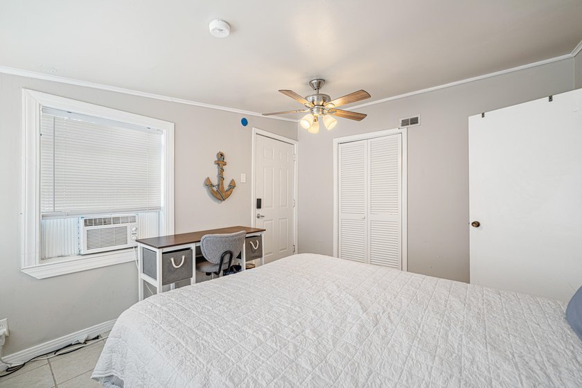 This home is a great investment property. Currently it is being - photo 22