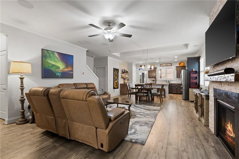 Set within the vibrant Grandview at Gateway active adult - photo 8