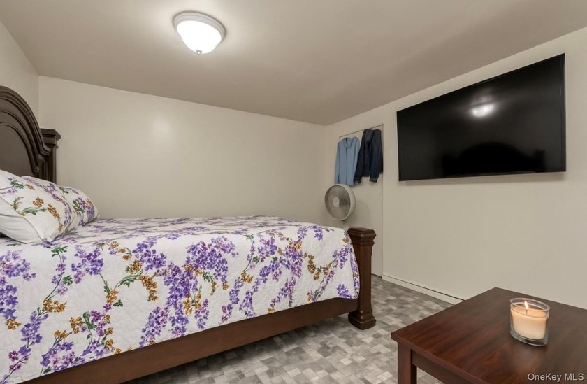 MOTIVATED SELLER! Opportunity awaits with this 3-bedroom, 2 - photo 12