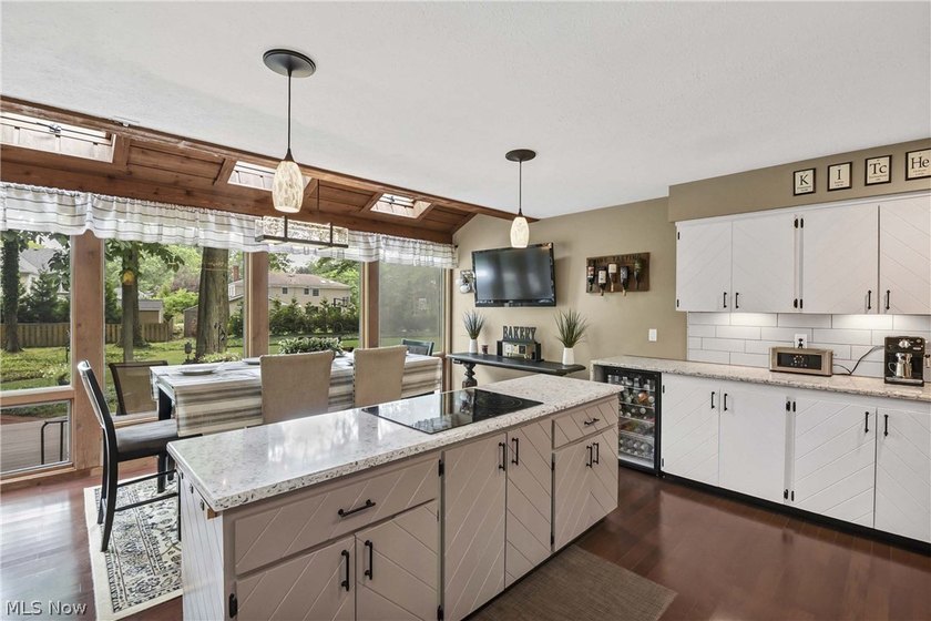 Beautiful contemporary home nestled in desirable Huntingwood - photo 14