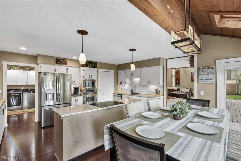 Beautiful contemporary home nestled in desirable Huntingwood - photo 17