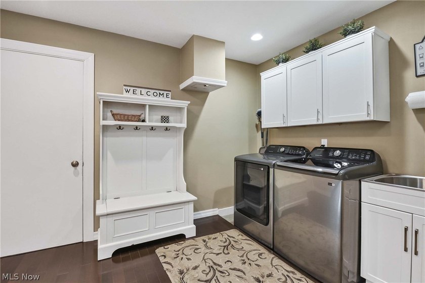 Beautiful contemporary home nestled in desirable Huntingwood - photo 18