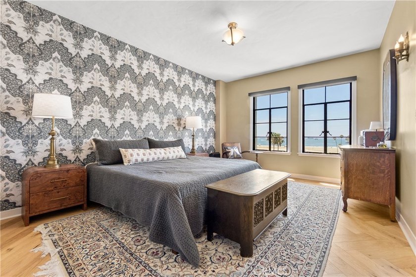 Welcome to Villa Riviera, one of Long Beach's most iconic and - photo 33