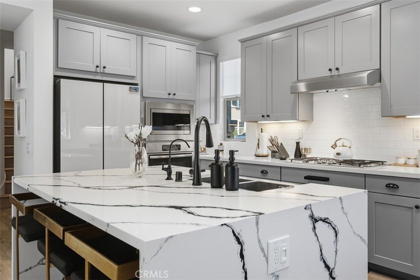 Imagine coming home to a place where thoughtful design and - photo 7