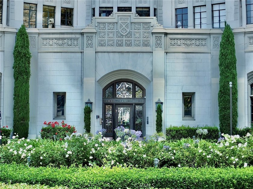 Welcome to Villa Riviera, one of Long Beach's most iconic and - photo 46