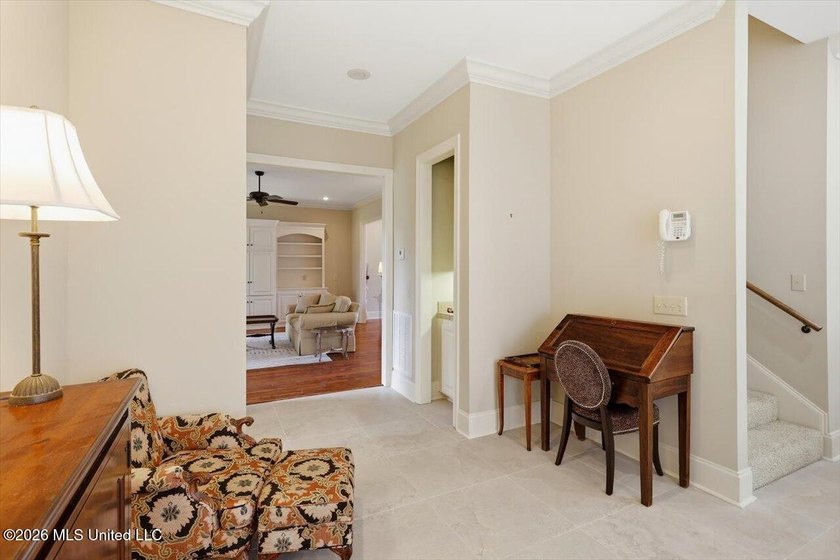 Welcome to this beautiful French Acadian home in the prestigious - photo 12