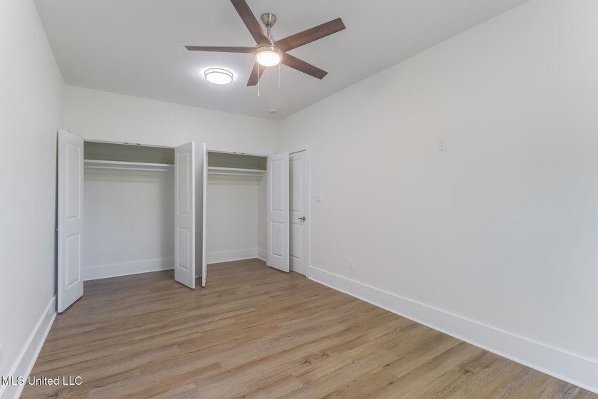 Experience coastal living with this new home that's just a 1/4 - photo 21