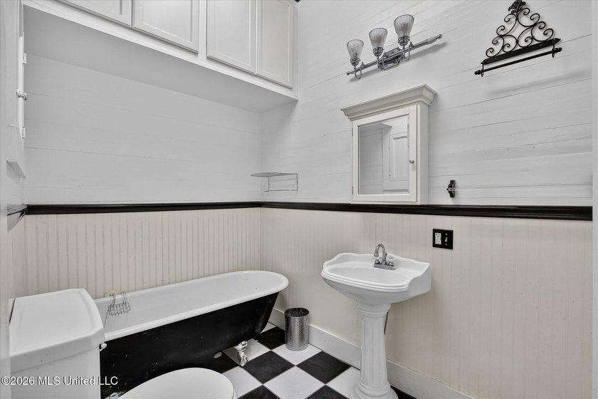 Step back in time with this one-of-a-kind historic estate - photo 40