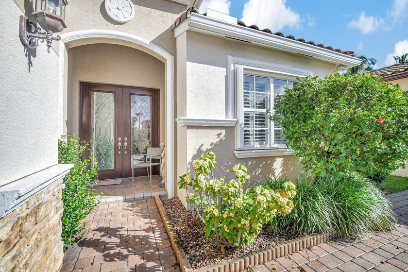 PRICED TO SELL!! Newer home in the community! 4 BR, 3 BA home - photo 2