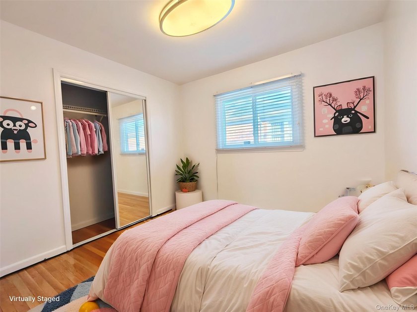 Beautifully renovated detached single-family home located in the - photo 5