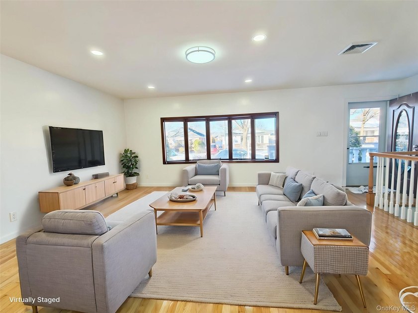 Beautifully renovated detached single-family home located in the - photo 7