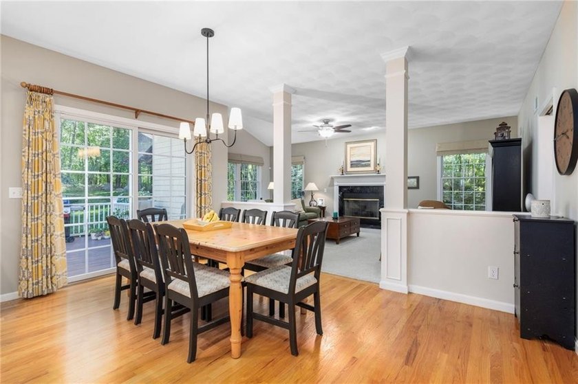 Beautifully maintained one owner home in Prides Crossing. This - photo 11