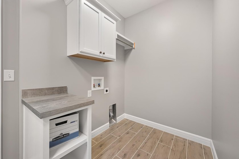Experience effortless living in this beautifully maintained - photo 14