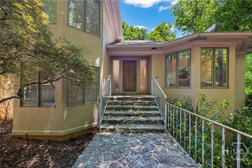 Nestled in the prestigious River Oaks community along the North - photo 8