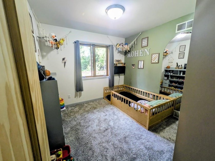 Nestled in a quiet neighborhood, this freshly remodeled 3 - photo 11