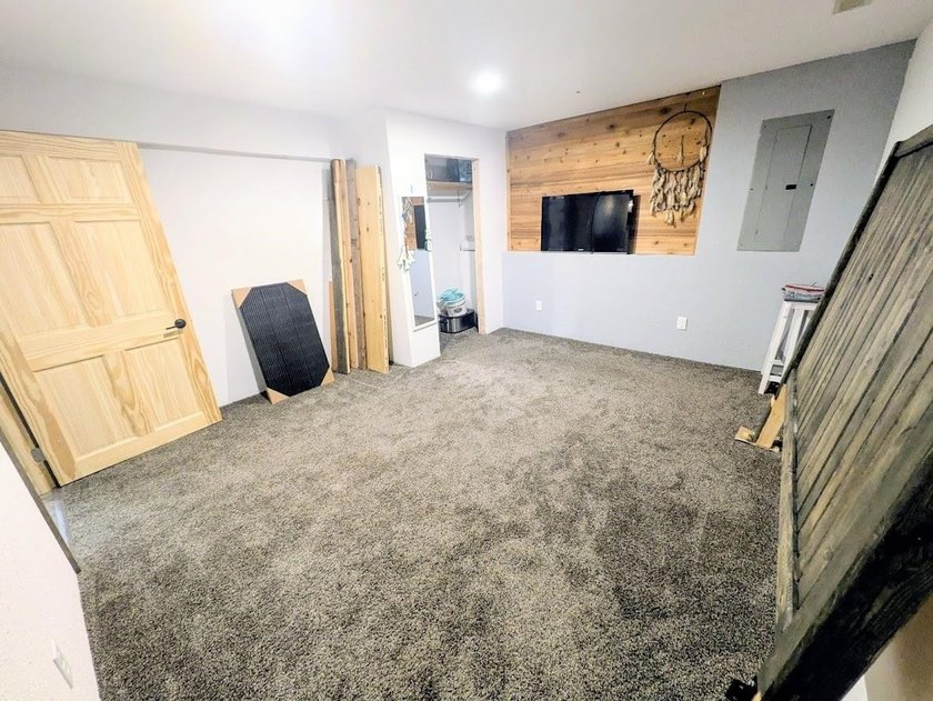Nestled in a quiet neighborhood, this freshly remodeled 3 - photo 17