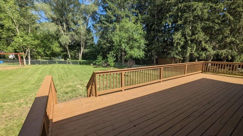 Nestled in a quiet neighborhood, this freshly remodeled 3 - photo 25