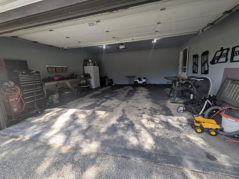 Nestled in a quiet neighborhood, this freshly remodeled 3 - photo 34