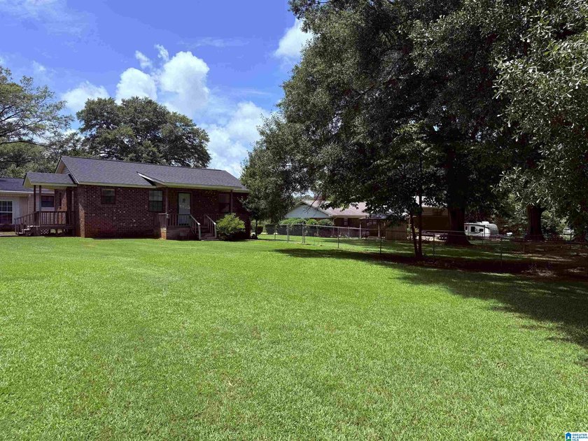 Rare opportunity in the heart of Wilsonville! Situated on a - photo 8