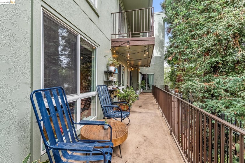 Welcome to 199 Montecito Ave. A lovely condominium home - photo 26