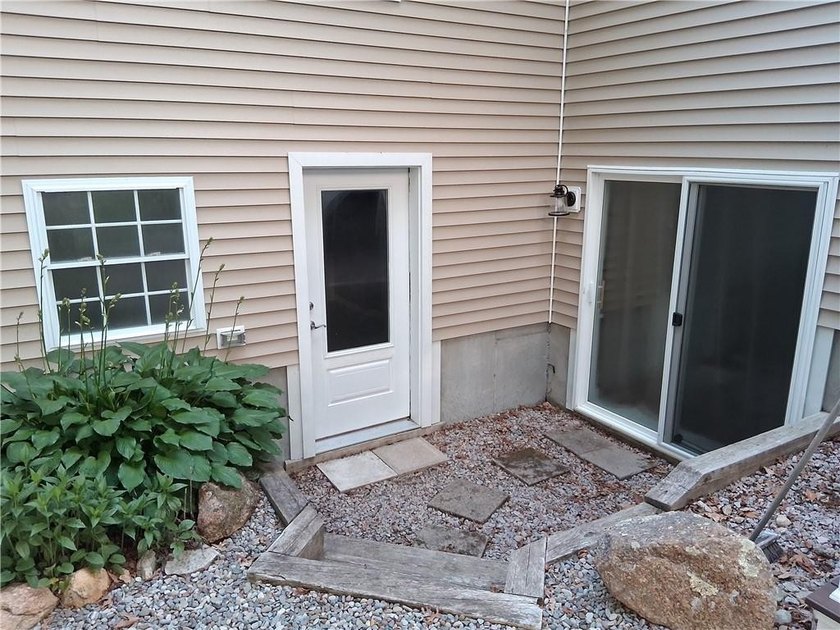 Immaculately maintained by the original owner, this 4 / 5 - photo 28
