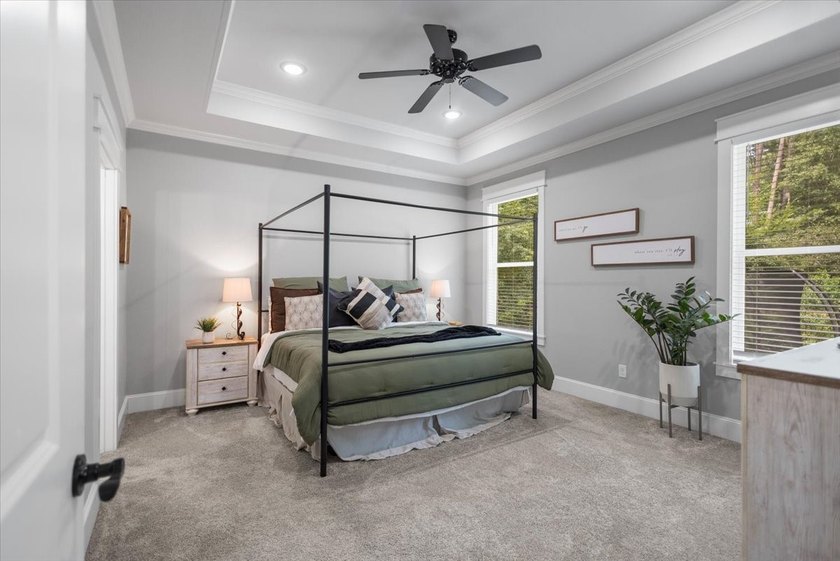Almost new and brimming with farmhouse charm, this four bedroom - photo 33