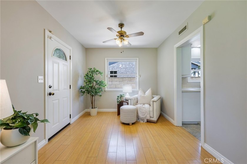 Welcome home to this beautifully well-maintained single-story - photo 10